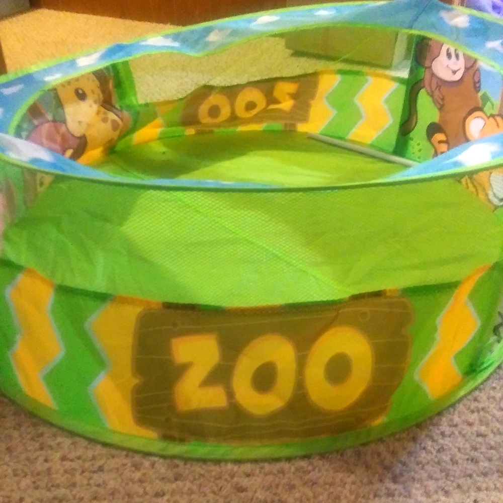 Kids portable sand area